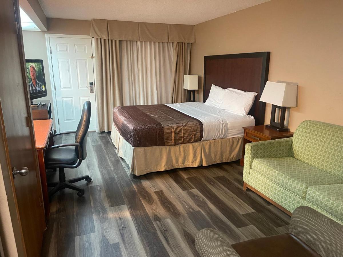 Ferry Pass Hotel Del Sol - Pensacola מראה חיצוני תמונה