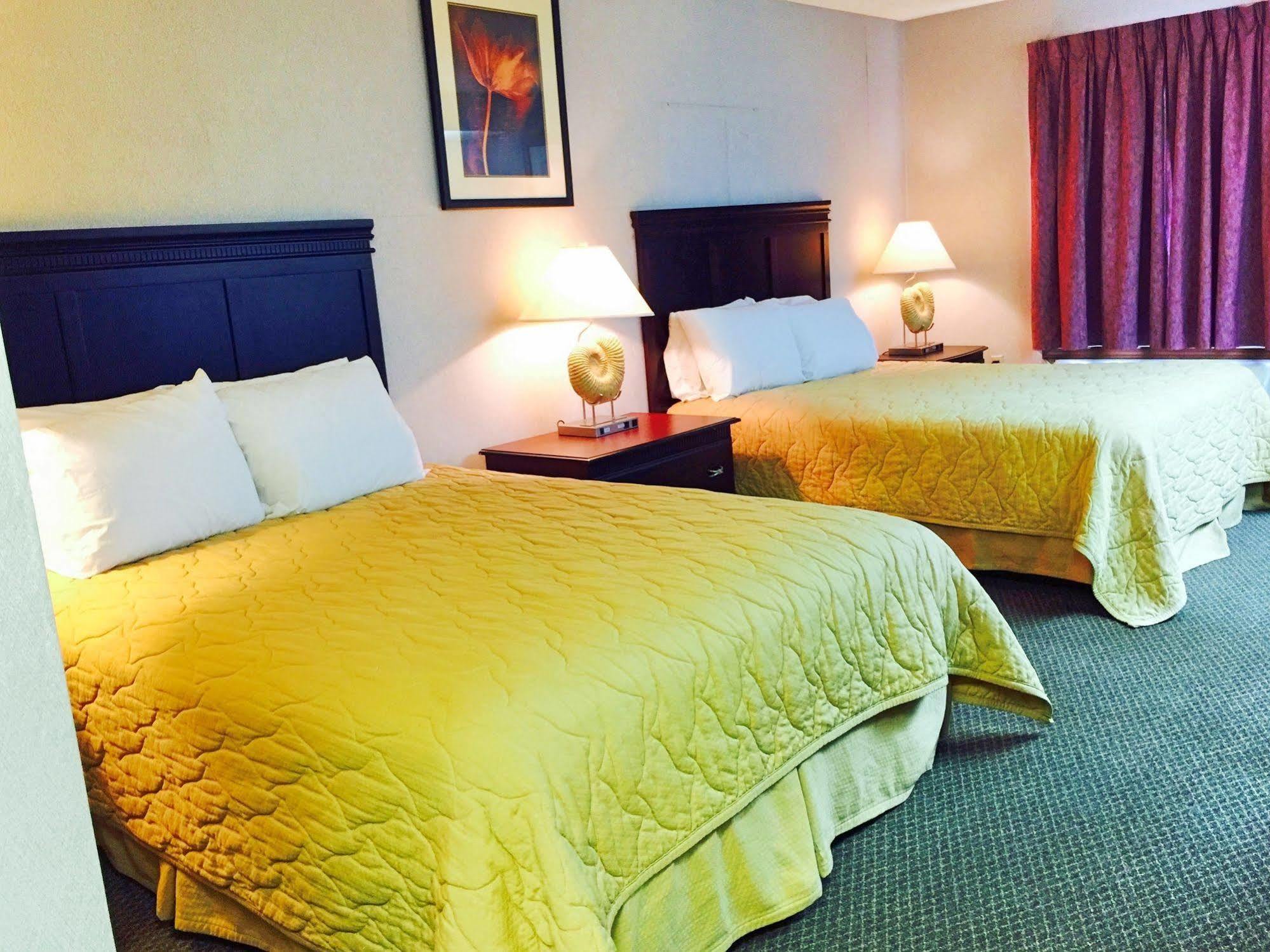 Ferry Pass Hotel Del Sol - Pensacola מראה חיצוני תמונה