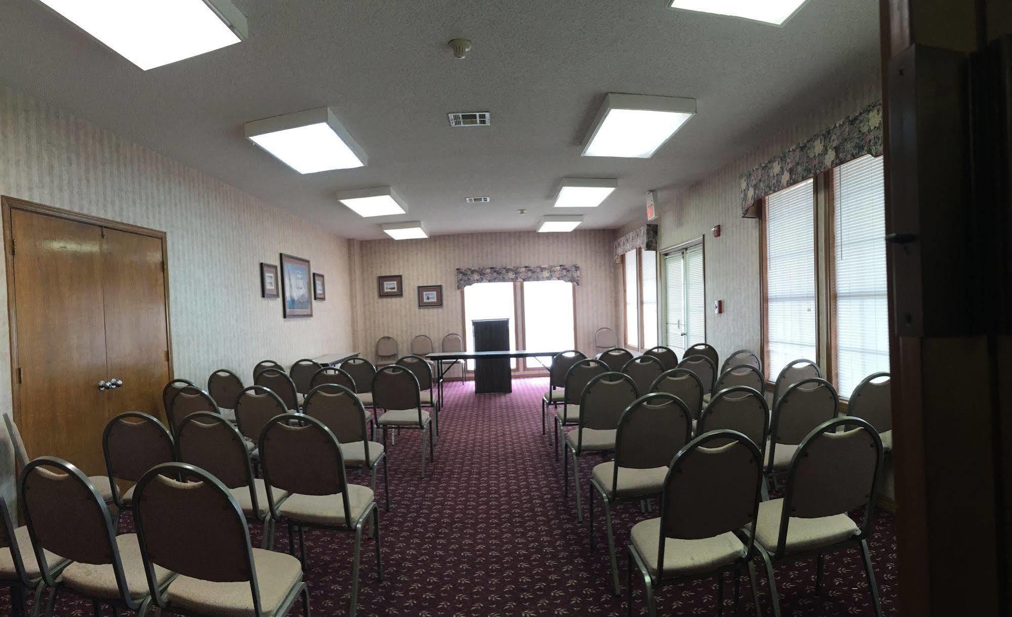 Ferry Pass Hotel Del Sol - Pensacola מראה חיצוני תמונה